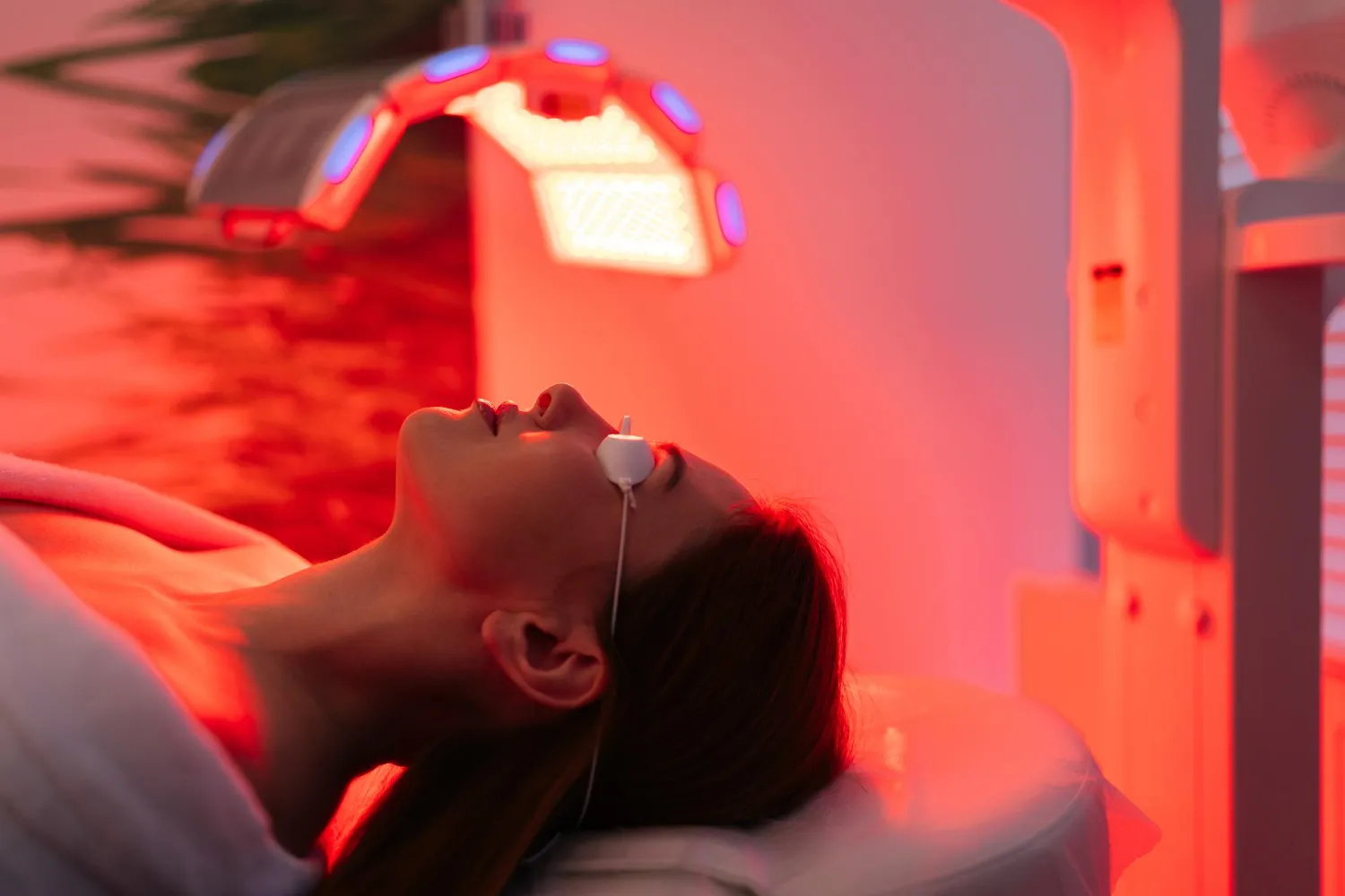 Red Light Therapy (RLT)
